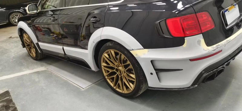 Bentayga Mansori Body Kits for  Excellent Quality Fast Delivery Dry Carbon Fiber Front Lip Side Skirt Rear Diffuser Hood